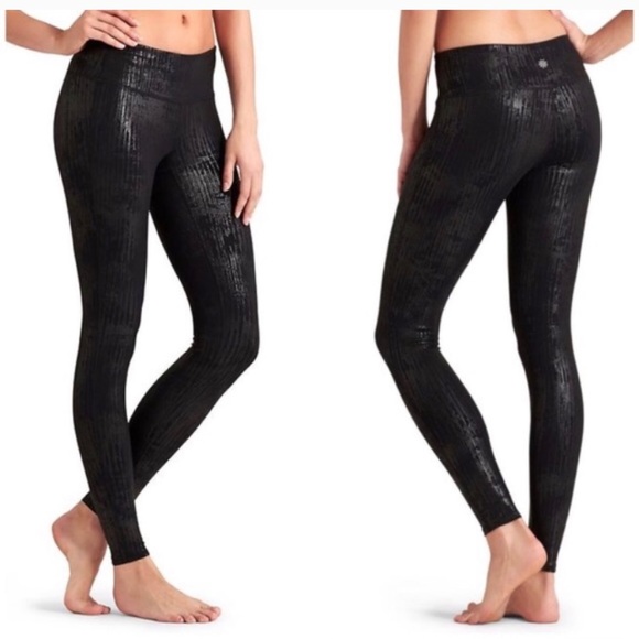 Athleta Pants - Athleta Black Crackle Flow Chaturanga Tight Pants